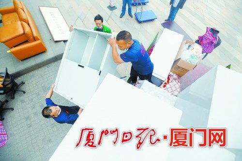廈門家政服務需求激增，保潔、空調清洗與長途搬家業務繁忙